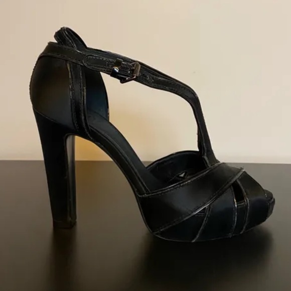 Tory Burch Strap Block Heels Size: 9 - Picture 2 of 11